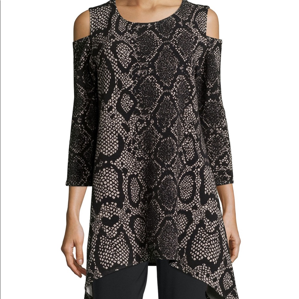 NWOT Caroline Rose Rattle & Roll Metallic Tunic MP